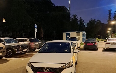 Hyundai Solaris II рестайлинг, 2018 год, 730 000 рублей, 1 фотография