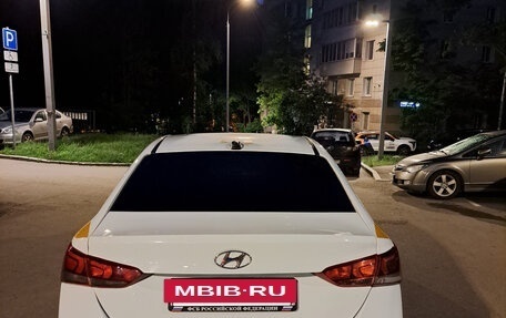 Hyundai Solaris II рестайлинг, 2018 год, 730 000 рублей, 3 фотография