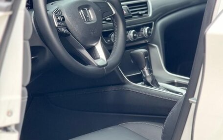 Honda Accord IX рестайлинг, 2021 год, 2 000 000 рублей, 10 фотография