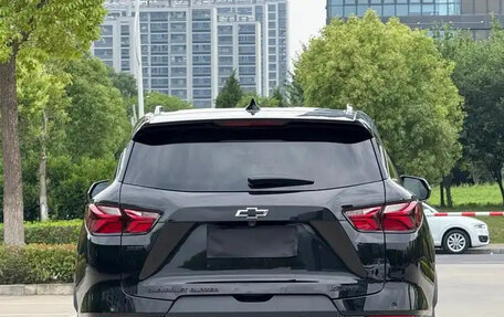 Chevrolet Blazer III, 2022 год, 1 890 334 рублей, 4 фотография