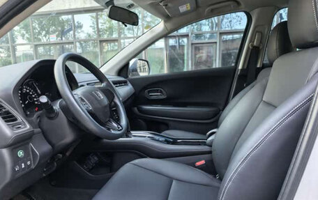 Honda Vezel, 2021 год, 1 299 000 рублей, 4 фотография