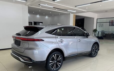 Toyota Venza, 2022 год, 3 250 000 рублей, 5 фотография