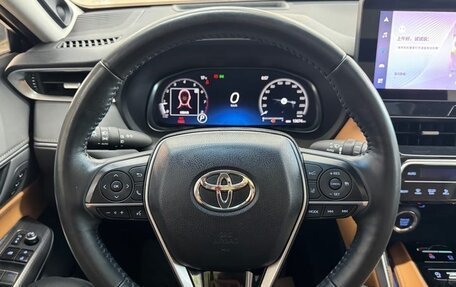 Toyota Venza, 2022 год, 3 250 000 рублей, 20 фотография