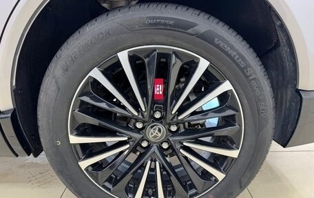 Toyota Venza, 2022 год, 3 250 000 рублей, 22 фотография