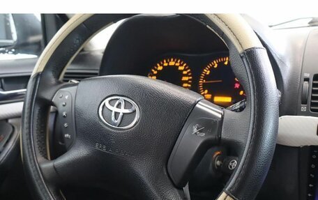 Toyota Avensis III рестайлинг, 2003 год, 472 000 рублей, 8 фотография