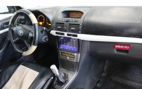 Toyota Avensis III рестайлинг, 2003 год, 472 000 рублей, 5 фотография