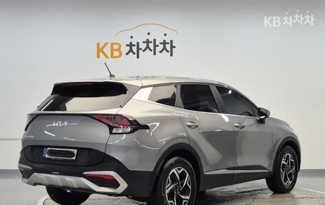 KIA Sportage IV рестайлинг, 2022 год, 2 500 000 рублей, 3 фотография