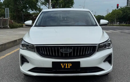 Geely Emgrand, 2022 год, 950 000 рублей, 2 фотография