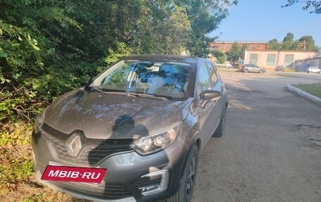 Renault Kaptur I рестайлинг, 2016 год, 1 409 000 рублей, 2 фотография