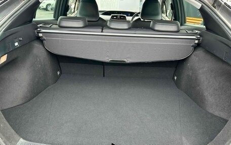 Toyota Prius IV XW50, 2022 год, 1 580 027 рублей, 13 фотография