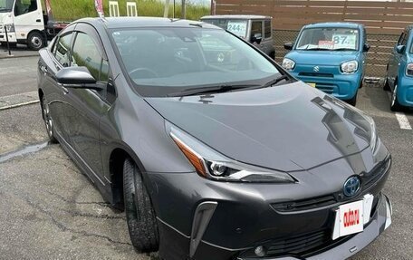 Toyota Prius IV XW50, 2022 год, 1 580 027 рублей, 4 фотография