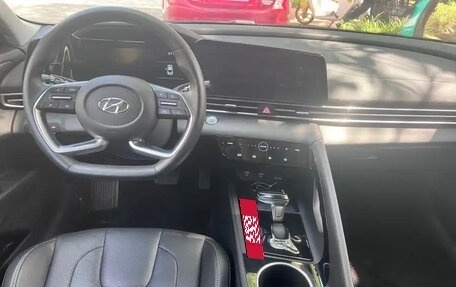 Hyundai Elantra, 2021 год, 1 220 000 рублей, 6 фотография