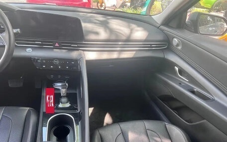 Hyundai Elantra, 2021 год, 1 220 000 рублей, 7 фотография