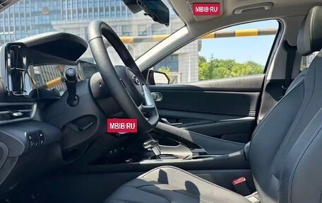 Hyundai Elantra, 2021 год, 1 230 000 рублей, 6 фотография