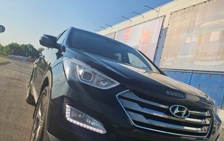 Hyundai Santa Fe III рестайлинг, 2012 год, 1 990 000 рублей, 2 фотография