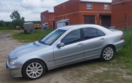 Mercedes-Benz C-Класс, 2004 год, 757 000 рублей, 7 фотография