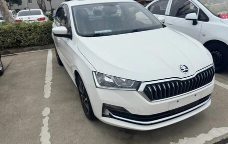 Skoda Rapid II, 2022 год, 1 115 000 рублей, 2 фотография