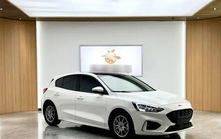 Ford Focus IV, 2022 год, 1 379 000 рублей, 3 фотография