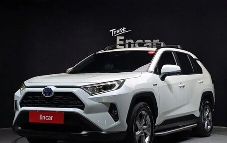 Toyota RAV4, 2021 год, 3 196 743 рублей, 1 фотография