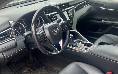 Toyota Camry, 2020 год, 2 450 000 рублей, 7 фотография
