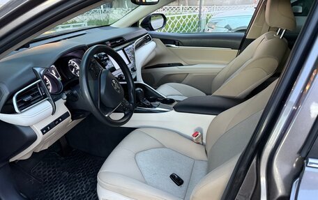 Toyota Camry, 2018 год, 2 960 000 рублей, 4 фотография