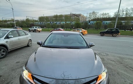 Toyota Camry, 2018 год, 2 960 000 рублей, 9 фотография