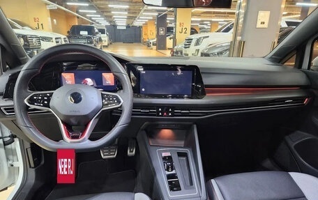 Volkswagen Golf GTI, 2022 год, 3 200 222 рублей, 10 фотография