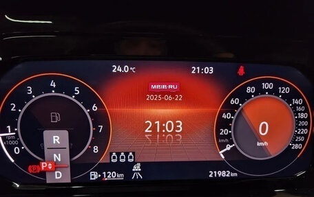 Volkswagen Golf GTI, 2022 год, 3 200 222 рублей, 13 фотография