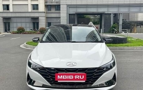 Hyundai Elantra, 2022 год, 1 510 000 рублей, 2 фотография