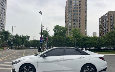 Hyundai Elantra, 2022 год, 1 510 000 рублей, 3 фотография