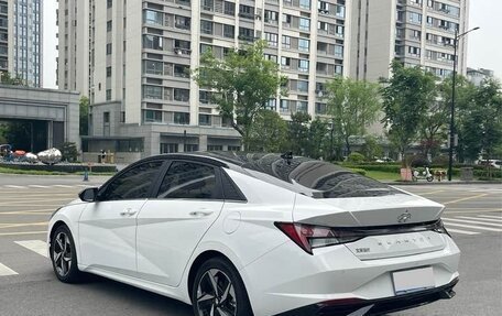 Hyundai Elantra, 2022 год, 1 510 000 рублей, 4 фотография