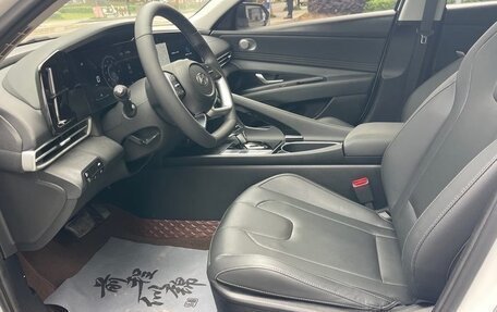 Hyundai Elantra, 2022 год, 1 510 000 рублей, 11 фотография