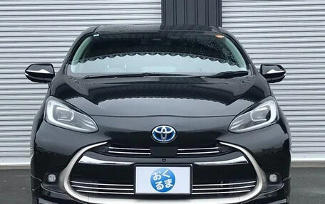 Toyota Aqua, 2022 год, 1 280 027 рублей, 2 фотография