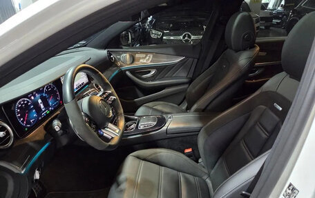 Mercedes-Benz E-Класс AMG, 2021 год, 4 500 222 рублей, 8 фотография