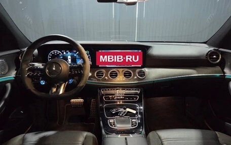 Mercedes-Benz E-Класс AMG, 2021 год, 4 500 222 рублей, 10 фотография