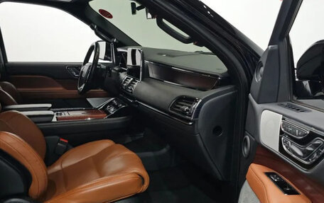 Lincoln Navigator, 2023 год, 8 500 000 рублей, 7 фотография