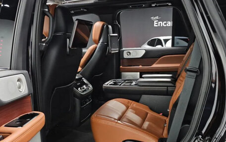 Lincoln Navigator, 2023 год, 8 500 000 рублей, 8 фотография