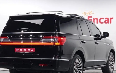 Lincoln Navigator, 2023 год, 8 500 000 рублей, 3 фотография