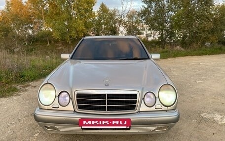 Mercedes-Benz E-Класс, 1997 год, 690 000 рублей, 9 фотография