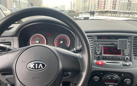 KIA Rio II, 2011 год, 739 000 рублей, 10 фотография