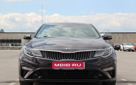 KIA Optima IV, 2018 год, 1 800 000 рублей, 1 фотография