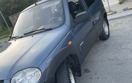 Chevrolet Niva I рестайлинг, 2010 год, 350 000 рублей, 2 фотография