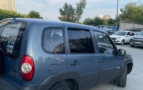 Chevrolet Niva I рестайлинг, 2010 год, 350 000 рублей, 4 фотография