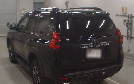 Toyota Land Cruiser Prado 150 рестайлинг 2, 2021 год, 3 600 000 рублей, 6 фотография