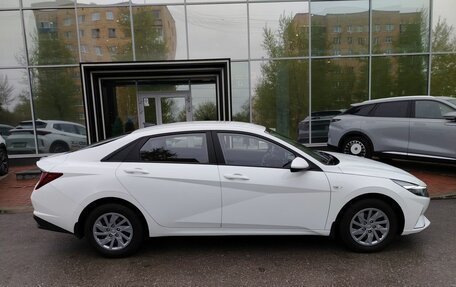 Hyundai Elantra, 2021 год, 1 850 000 рублей, 4 фотография