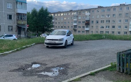 Volkswagen Polo VI (EU Market), 2009 год, 825 000 рублей, 2 фотография