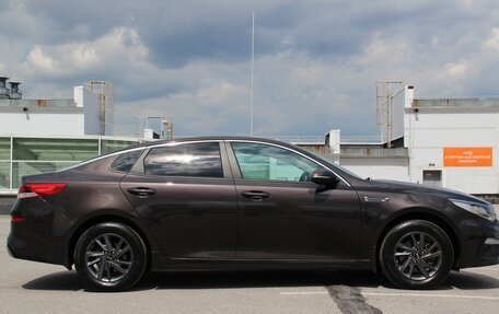 KIA Optima IV, 2018 год, 1 800 000 рублей, 2 фотография