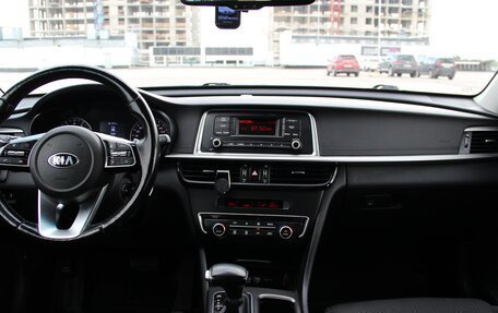 KIA Optima IV, 2018 год, 1 800 000 рублей, 17 фотография