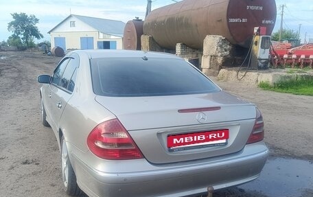 Mercedes-Benz E-Класс, 2002 год, 850 000 рублей, 4 фотография