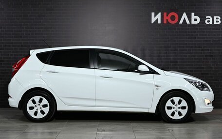 Hyundai Solaris II рестайлинг, 2015 год, 1 000 000 рублей, 8 фотография